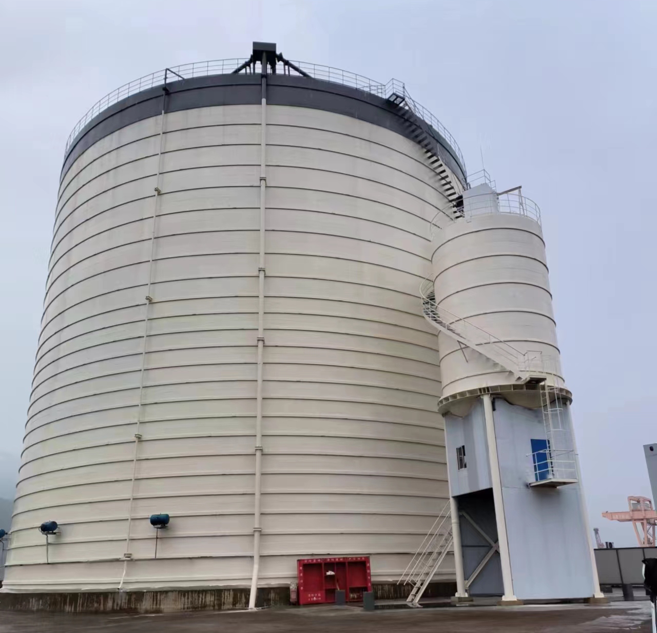 江苏10万吨水泥钢板库